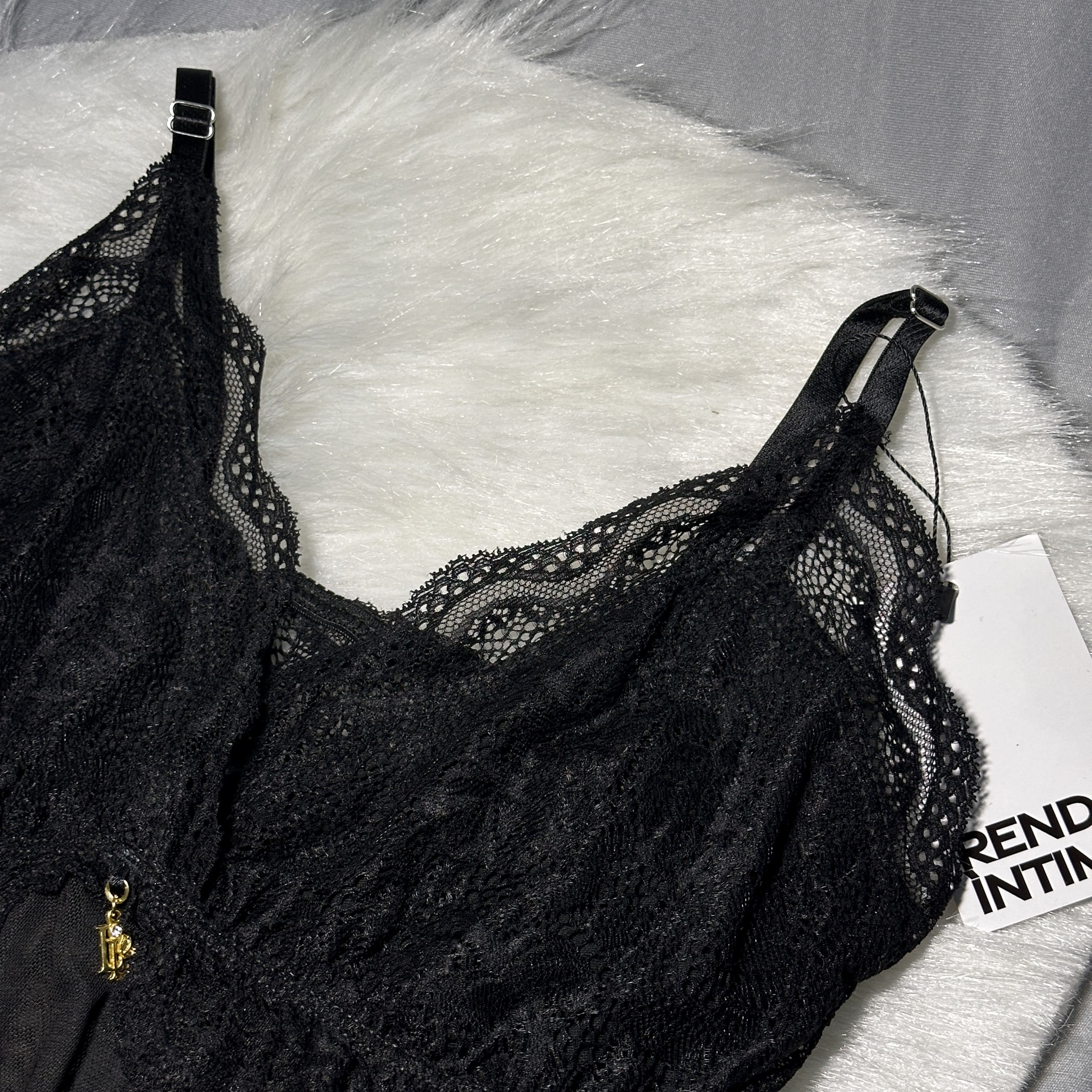 Camisola Romance em Tule e Renda