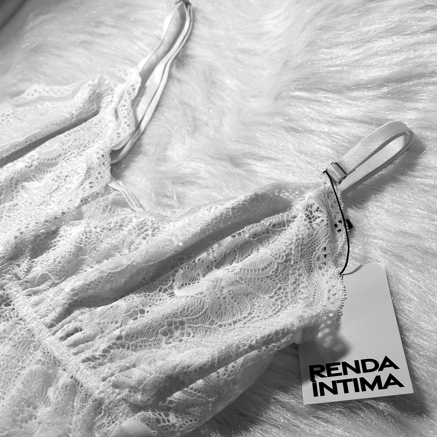 Camisola Romance em Tule e Renda